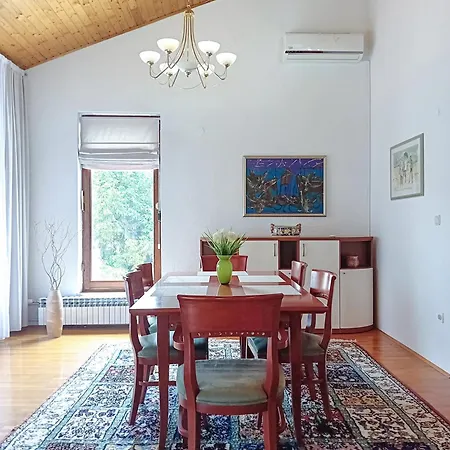 Ines * Bihać